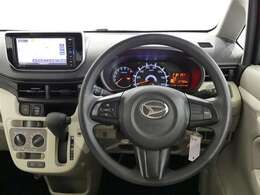 視界も広々で見晴らしの良い運転しやすいコックピットです。