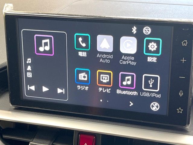 【ディスプレイオーディオ】視認性が高いディスプレイオーディオを装備♪操作性も良好で直感的なソース選択が可能です。