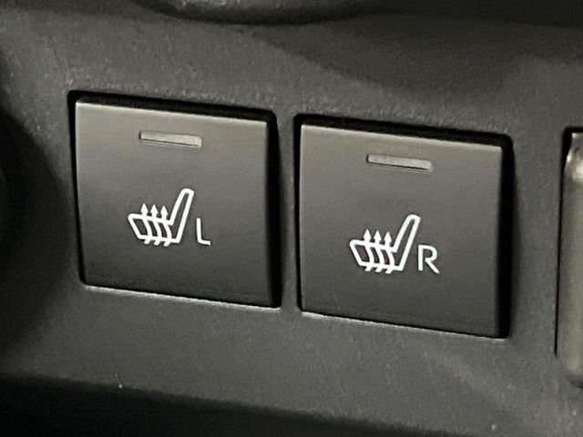 【シートヒーター】寒い日に重宝するシートヒーター！エアコンより早く温まってくれるので寒がりの人も安心ですね♪エアコンの温風は乾燥するから苦手、という方にもをおすすめです。