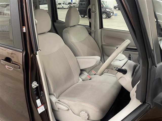 気になる車はすぐにお問い合わせください！画面右側の0066から始まる無料ダイヤルからお問い合わせ下さい！専門スタッフがお車のご質問にお答えいたします！