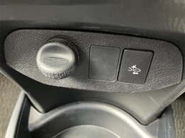 衝突被害軽減システム！衝突の可能性が高い場合、ブレーキの補助操作を行い、減速して衝突被害を軽減するシステムです。