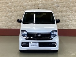 内側から外側へ流れるLEDシーケンシャルターンシグナルランプ。