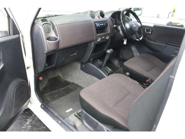 弊社では、軽自動車以外も普通車もご要望に合わせてお探しさせて頂きます。軽自動車なら日産、キックス、デイズ、デイズルークス、モコ、N-BOX、N-ONE、N-WGN、ライフ、S660、N-VAN、