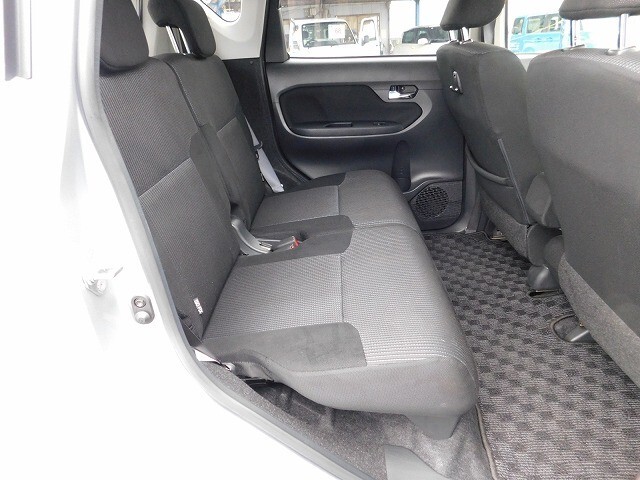 後部座席です。