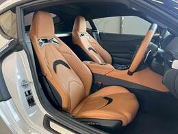 レザーシートを装備！！