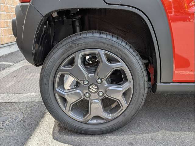 ☆訳アリ目玉車とは☆　品質が高い車両だけど少しだけ訳アリな商品です。展示期間が長い車両/キズや汚れが少しある/下取り車などで中間マージン無しなどの理由です。