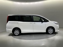 荷物をたっぷり載せて広々ドライビング♪夏でも冬でも、アウトドアやショッピングを思い切り楽しみましょう！
