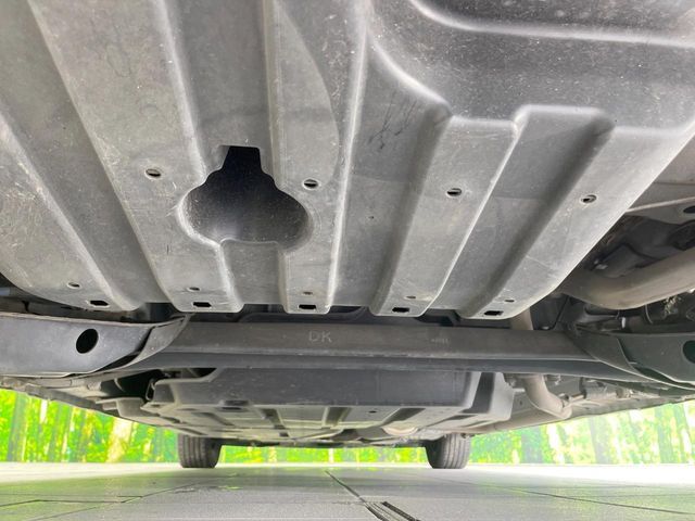 下回りがきれいなうちに、防錆加工の施工がオススメ。降雪地域はもちろん、沿岸部にお住いの方や、趣味でマリン・ウィンタースポーツをされる方にご好評いただいております。