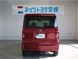 LEDテールライトです。省電力、高輝度のLEDは明るく照らすので夜間運転時の視認性を高めます。スタイリッシュな見た目で細かいところもこだわりたいあなたに！