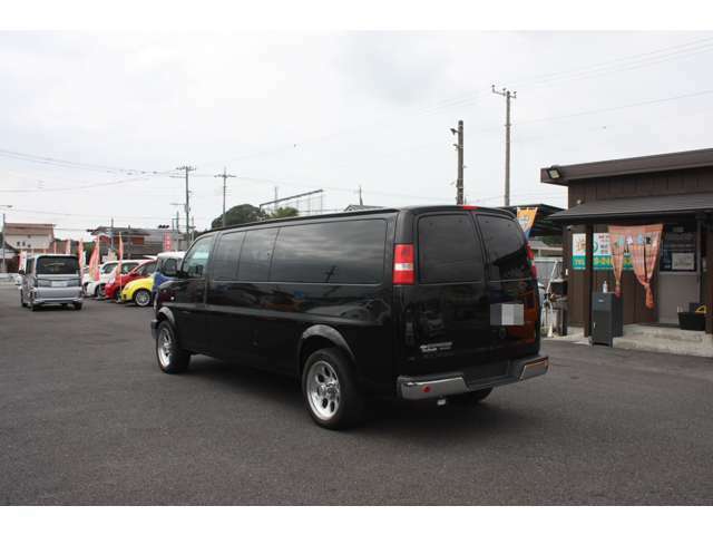 当社にお越しの際は、高速道路、北関東自動車道茨城東インターより、車で約5分程で到着します。お客さまの希望や車種の御相談や下取りや買い取りの御相談などお話ください。(029-304-6633)