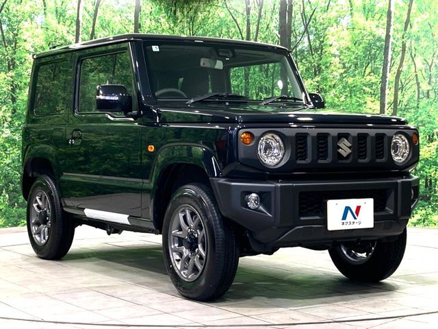 大好評のボディコーティング「弾スプラッシュコート」もご納車までに施工可能。通常のガラスコートと異なる、耐久年数6年の無機質ガラスコーティングが、ボディをキレイな状態に保ってくれます。