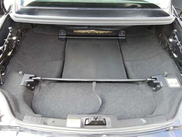 営業時間は10：00～19：00　土・日・祝日も営業してます！！　　毎週水曜日は定休日をいただいております＜(_ _)＞