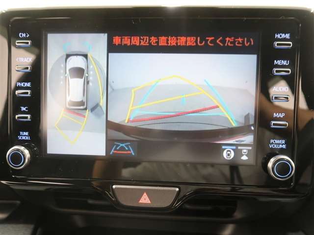 全方位カメラ付きで車庫入れもらくらくです。