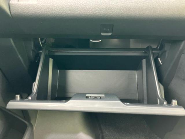お車に合わせて無料保証以外にも、保証範囲、期間、距離を拡充させた有料保証もご用意しております！中古車の購入が初めてで不安・・・というお客様もご安心ください！
