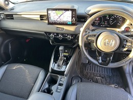 【HondaSENSING】衝突を予測してブレーキをかけたり、前のクルマとちょうどいい距離でついていったりできる多彩な安心・快適機能を搭載した先進の安全運転支援システムです。