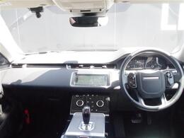 【五感で較べる】のコンセプトのもと、展示車両の試乗も可能でございます。お気軽にコーディネーターにお尋ね下さいませ。