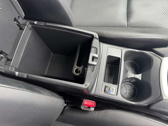 運転席コンソール