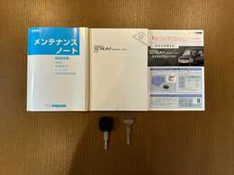 新車保証書・取扱説明書・純正キーレスキー・スペアキー、揃っております♪