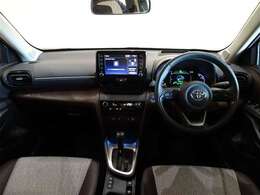 【メーター廻り】シンプルで飽きないデザイン、運転中も視界の邪魔にならない構造になっているので運転に支障もありません♪