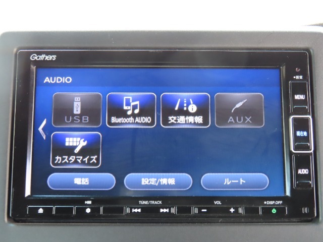 多彩なメディア再生。フルセグ、録音、DVD再生、Bluetooth対応です。