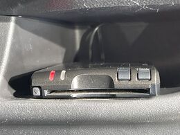 【ETC】高速道路の料金所をストレスなく通過！話題のスポットやサービスエリアに多い「スマートIC」利用時は必須のアイテムです。当店でセットアップを実施、ご納車当日からすぐにご利用いただけます！