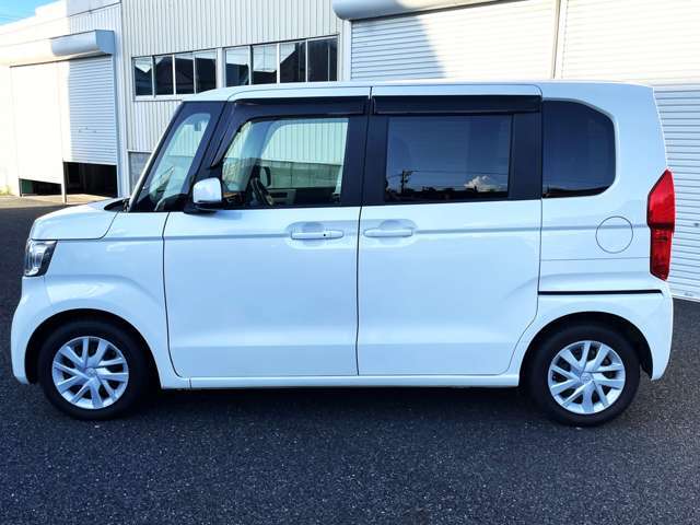 【保険】自動車保険のスペシャリストがお客様の立場になってお客様に最適な自動車保険のご提案や万が一の時の事故対応にあたりますので、ご安心ください。