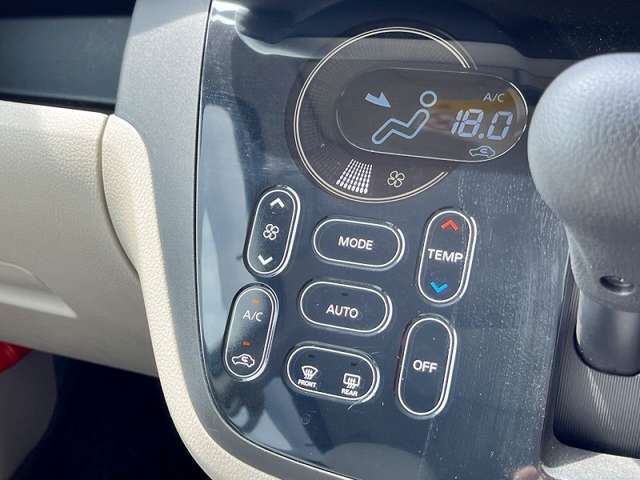便利なオートエアコン！液晶表示が良いですね！