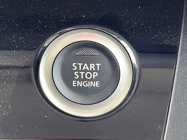 プッシュスタートシステム装備。エンジンスタートは、このボタンを押すだけです。