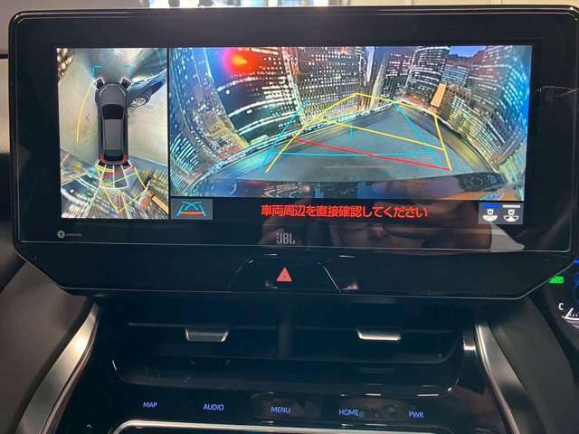 【アラウンドビューモニター】も付いています！狭い場所での車庫入れや縦列駐車も安心ですね☆