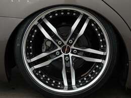 AMEシャレンXF-55　19インチAWが装着されております！！定価約40万円になります。