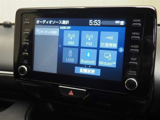 ディスプレイオーディオを装備。スマホとクルマをつなぐことで、これまでのナビに加えて、いろんなサービスが楽しめます。