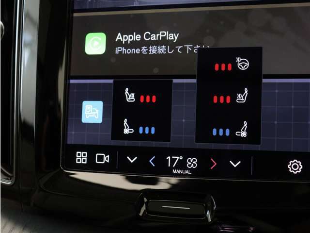 フロントシートには、シートヒーター＆シートエアコンに加え、ステアリングホイール・ヒーターも装備。厳寒の地、北欧スウェーデン発祥のブランドならではのアイテムです。シートヒーターは後席にも装備しています。