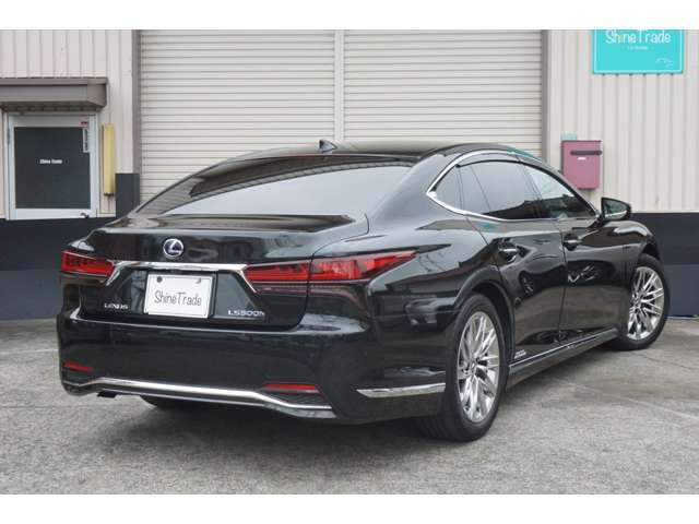 現車を見て頂ければ納得の1台です。遠方で現車確認が困難な方にも自信を持ってお勧め出来る1台です！！