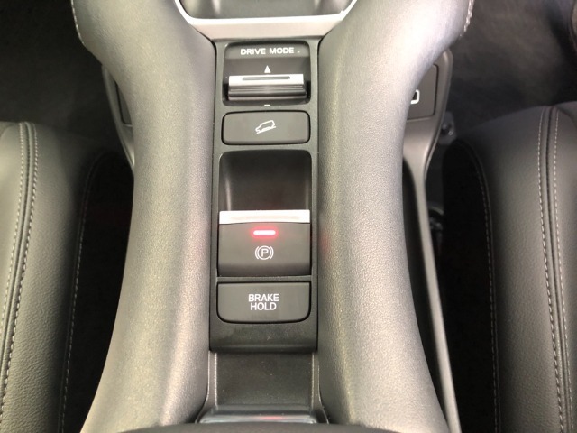 【電動パーキングブレーキ・ブレーキホールド】簡単なボタン操作で、毎日の運転が快適になります♪