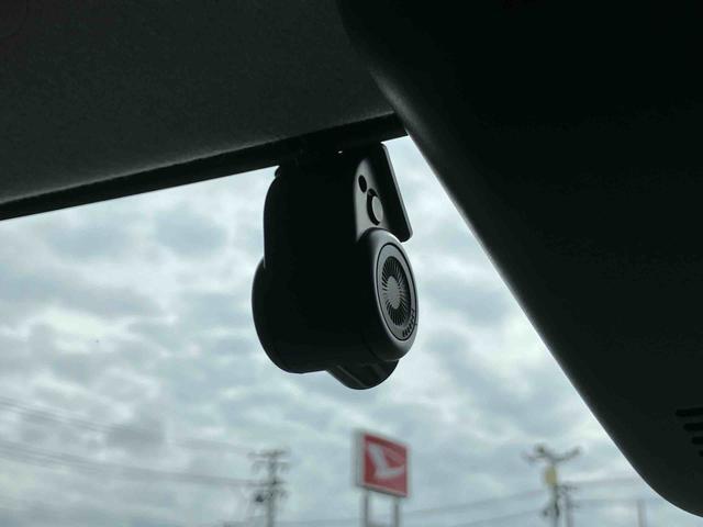 中古車にこそボディーコーティングおすすめです！汚れがつきにくく、洗車のお手入れが楽々！保証も付いて安心です！※スタッフまでお気軽にお問い合わせください。