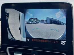 全方位モニターを搭載！車両の前後左右に搭載したカメラにより、クルマを真上から見ているような映像を表示します！運転席から確認しにくい車両周囲の状況を把握できます！ドライバーからの死角を補います♪