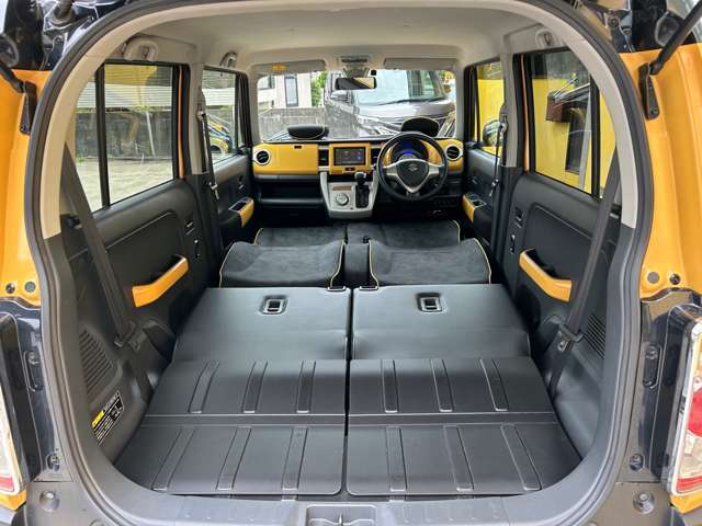 ほぼフラットになる車内