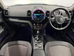 輸入車グループ総在庫数約2，000台！全国の系列店からメーカー・車種問わずご紹介出来るので、あなたにピッタリのお車が見つかるはずです♪まずはお問い合わせ下さい☆