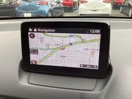 マツダコネクトはソフトウェアをアップデートでき、常に最新のサービスを利用できるコネクティビティシステム。インターネットラジオの聴取、ハンズフリー通話、ナビゲーションなどの機能を搭載しております！！