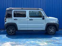 【有限会社クライス】です。当社のウリは中古車を中古と思わせない【業界トップクラスの仕上げ】が魅力です！！また、高価買取・アフターメンテナンス・自動車保険などお車に関わること、全てお任せください！！