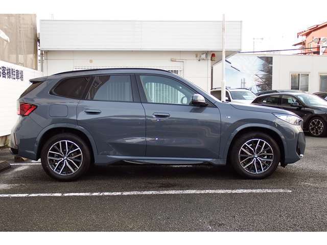 ※お車のお問い合わせはBMW 東大阪店0078-6002-849963までご連絡下さいませ。