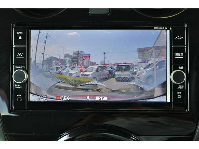 「ディーラーは高い！」というイメージをお持ちですか？当店は、自動車税などの税金からなる「法定費用」などの諸経費を含めた総額表示にてお車をご紹介しております。