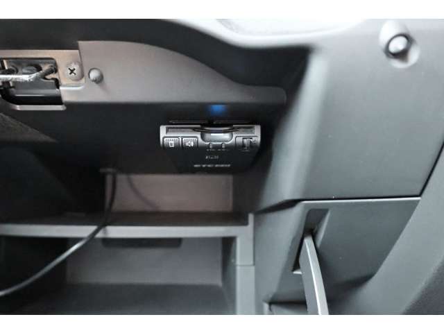 車両入庫後は室内クリーニングと外装ミガキを施します　清潔感のあるお車をご覧くださいませ！