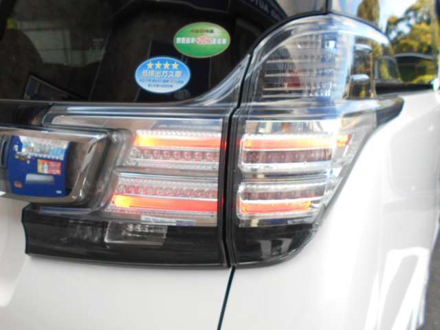 ライトの曇りなくきれいな状態です。