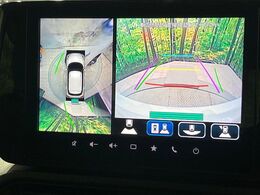 【全方位モニター用カメラ】専用のカメラにより、上から見下ろしたような視点で360度クルマの周囲を確認することができます☆死角部分も確認しやすく、狭い場所での切り返しや駐車もスムーズに行えます。