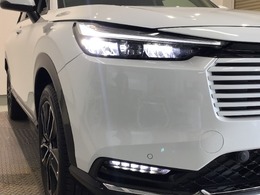 【LEDヘッドライト】ディスチャージヘッドライト（HID）と同等の明るさで、夜道や雨天走行が明るく視界良好！！　フォグライトも装備で、安心感さらにUPです♪安心ドライブを楽しんで下さい♪