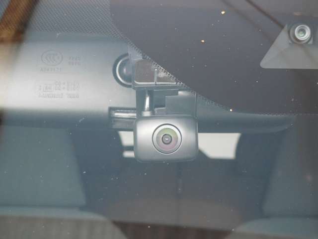 万一に備え、運転の記録をしっかり保存 ( ドライブレコーダー)