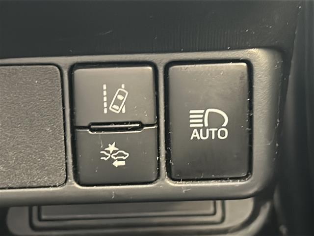【徹底した高品質への取組1】ユーザー様からの直接仕入れ＆在庫期間を短くすることで品質を高めております。数日前まで乗られていたお車と数ヶ月間展示されていたお車。品質の差は歴然です！