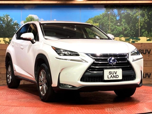 大好評のボディコーティング「弾スプラッシュコート」もご納車までに施工可能。通常のガラスコートと異なる、耐久年数6年の無機質ガラスコーティングが、ボディをキレイな状態に保ってくれます。