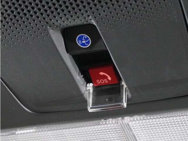 新世代コネクテッド技術「Honda CONNECT」搭載。緊急時にオペレーターのサポートを受けることも可能です。